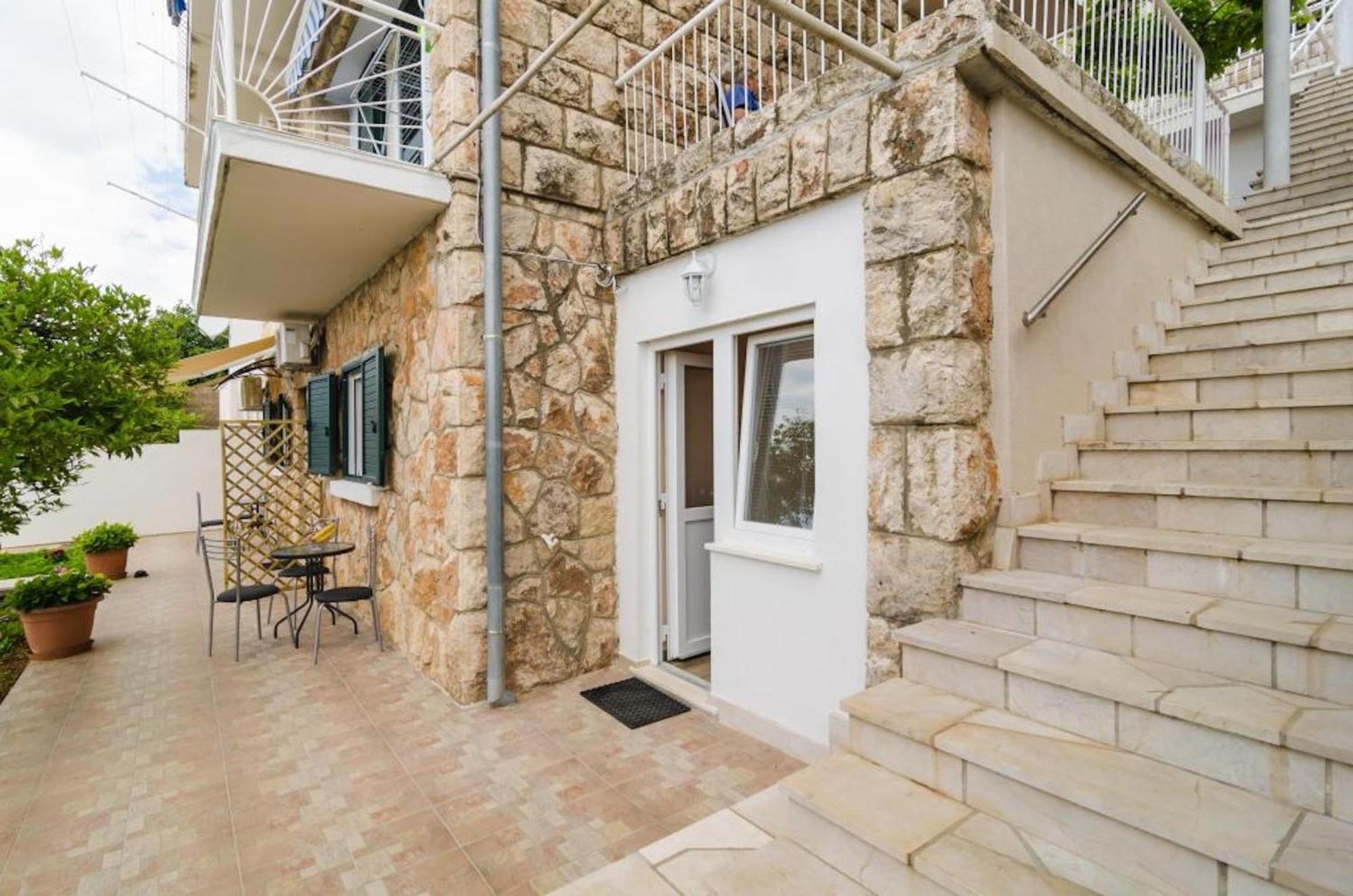 Apartments Lena & Lara Ντουμπρόβνικ Εξωτερικό φωτογραφία
