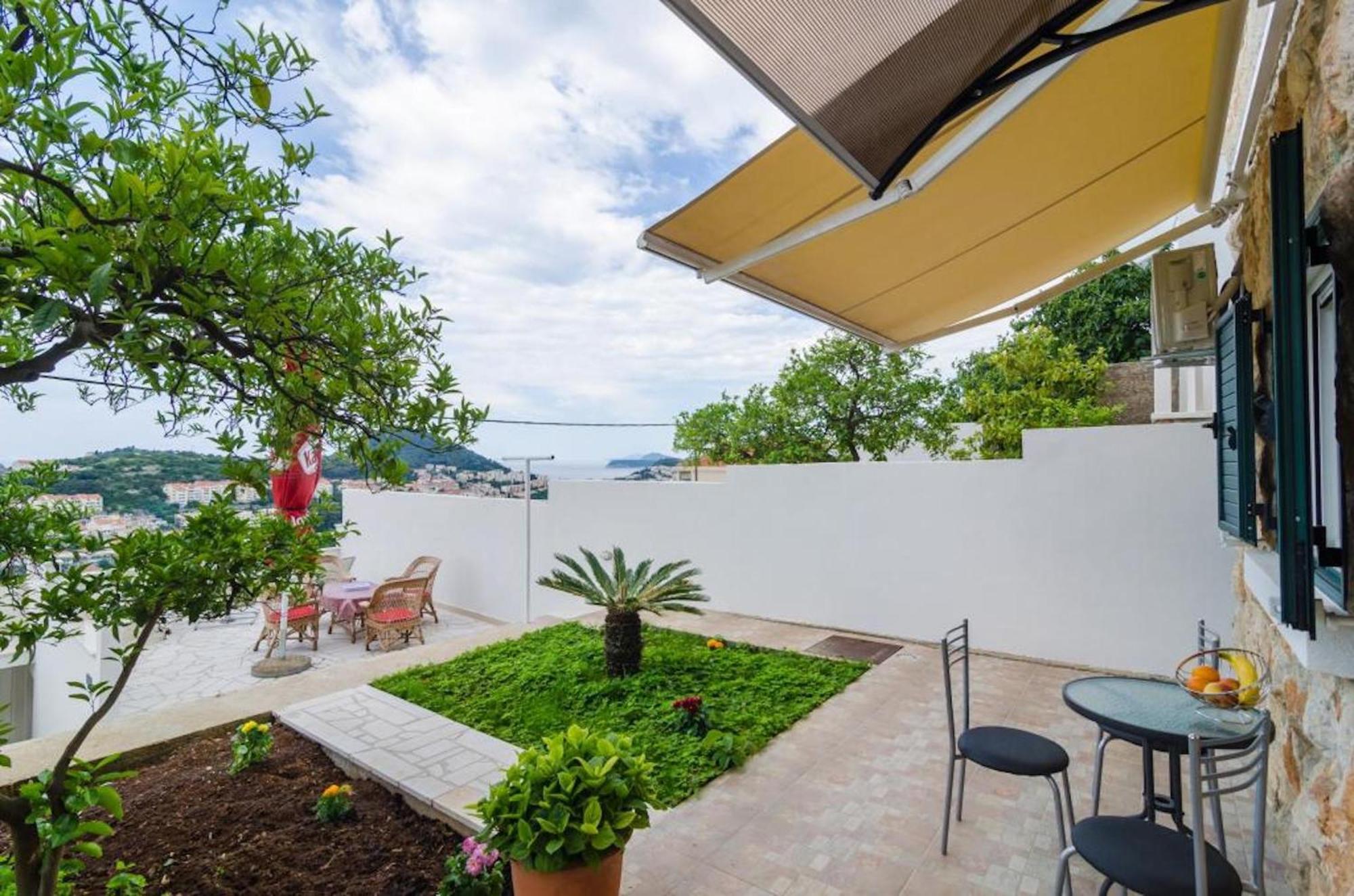 Apartments Lena & Lara Ντουμπρόβνικ Εξωτερικό φωτογραφία